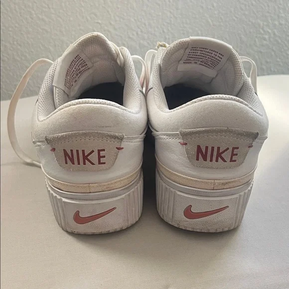 Nike White Sneakers with Pink Details - Picture 4 of 6